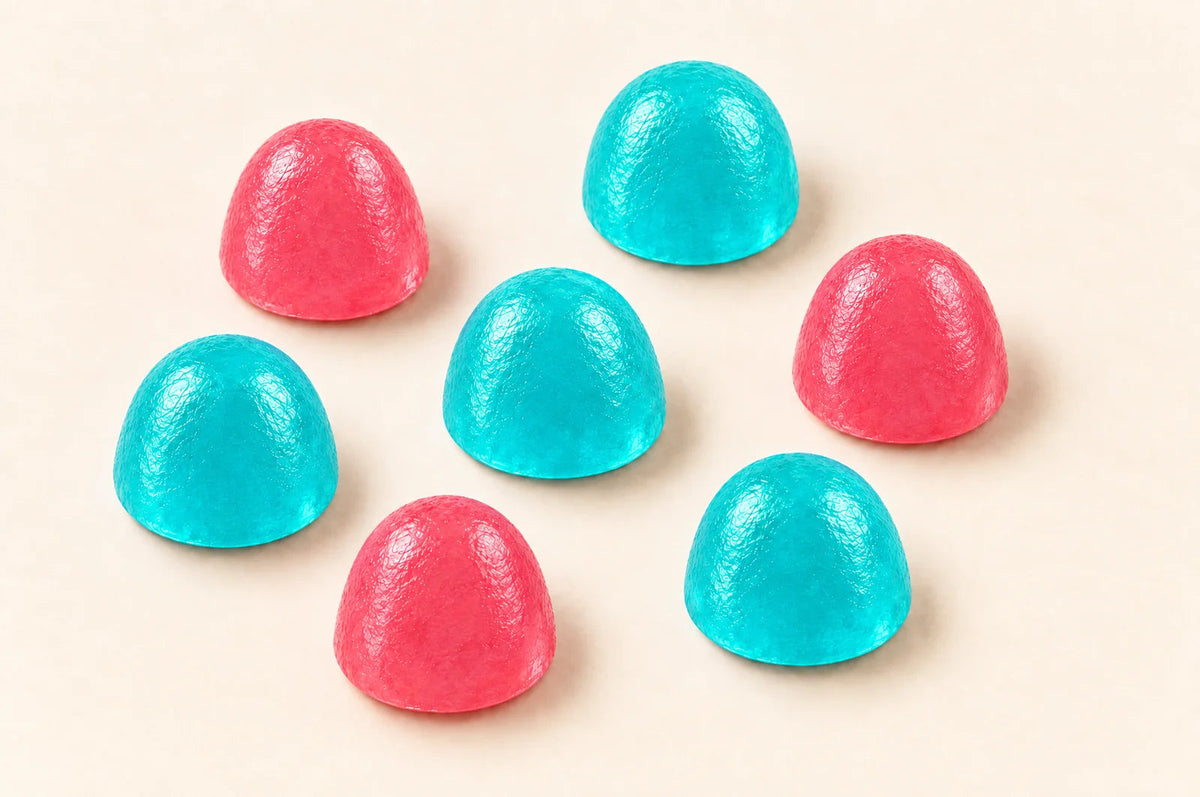 Gomitas de creatina Fills sobre fondo crema
